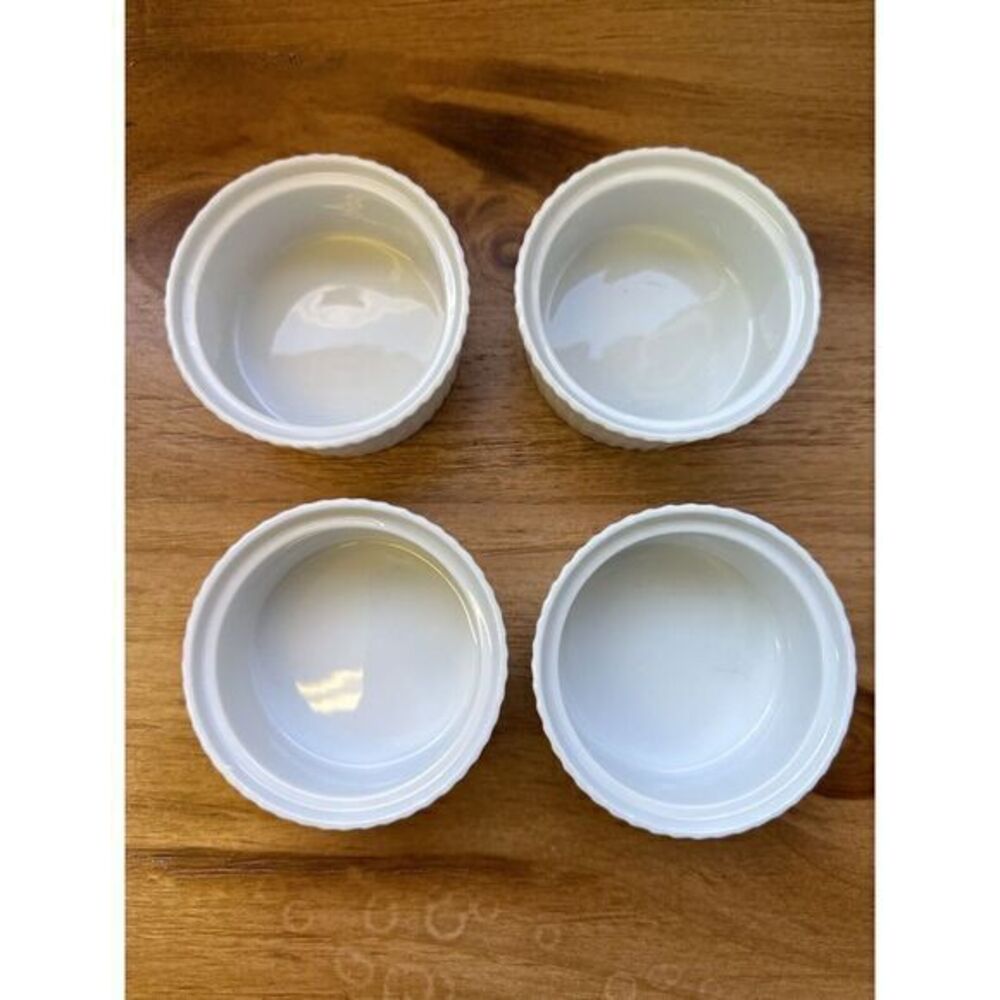 Set Of 4 White Oven Proof Vintage‎ White Ramekins Baking Dishes See Photos